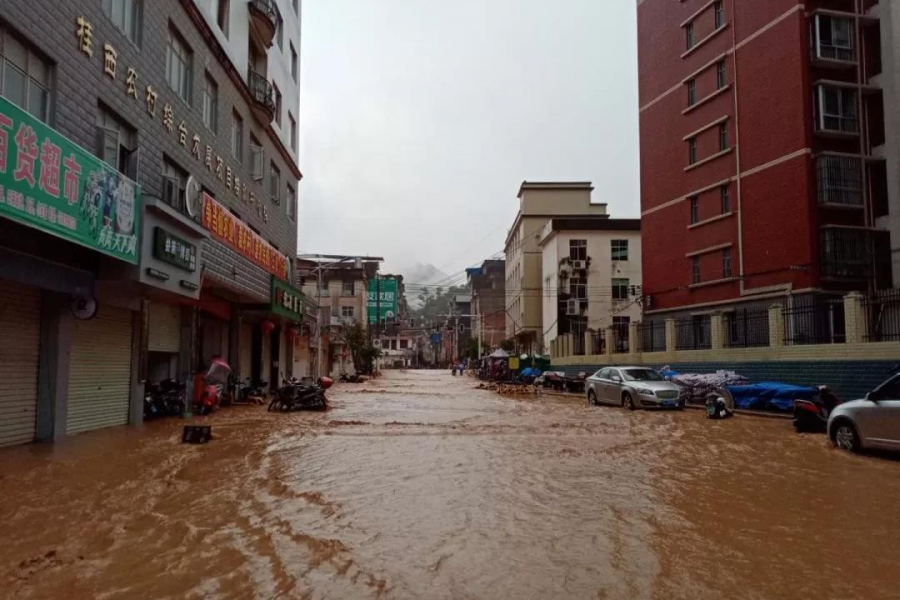 洪水退去之后，那坡人民负重前行，重整家园！ - 靖西市·靖西网