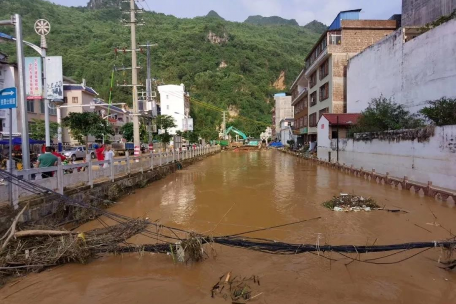 洪水退去之后，那坡人民负重前行，重整家园！ - 靖西市·靖西网