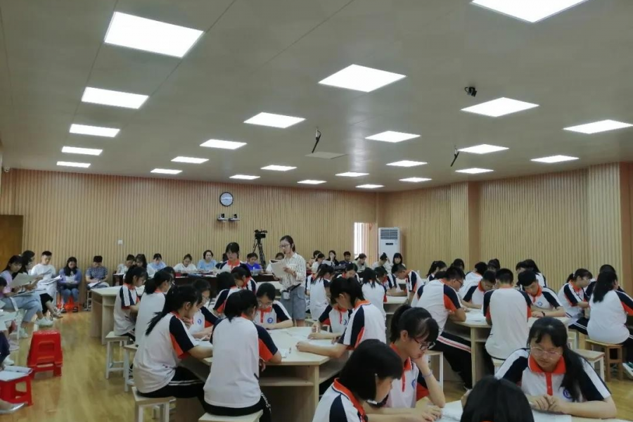 春风化雨泽杏坛 蕙质君兰情意浓 ——记深圳市横岗高级中学到靖西民族高中开展教育帮扶活动 - 靖西市·靖西网