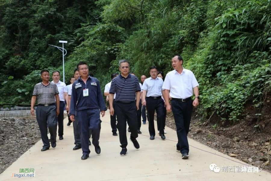 彭晓春深入靖西村屯走访，坚持把发展产业作为增加贫困群众稳定增收的关键举措 - 靖西市·靖西网