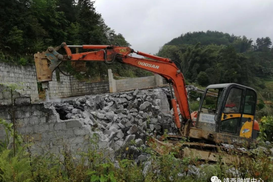 靖西市易地扶贫搬迁户旧房拆除工作有序进行 - 靖西市·靖西网