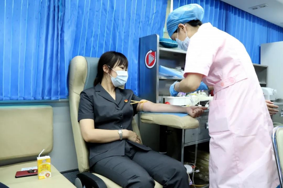 靖西法院志愿服务队踊跃参与无偿献血彰显法官博爱情怀 - 靖西市·靖西网