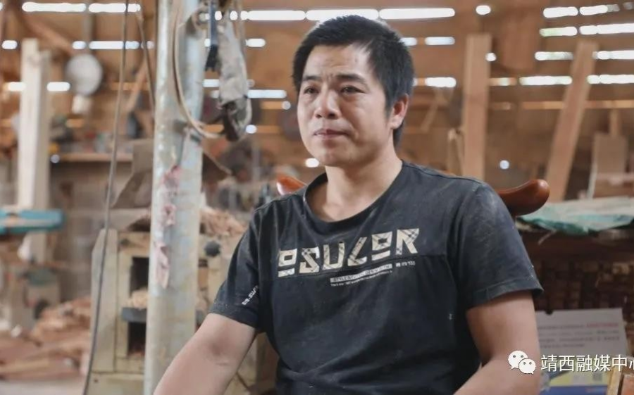 靖西龙临黄高乐&nbsp;&nbsp;手工木艺雕出新生活 - 靖西市·靖西网