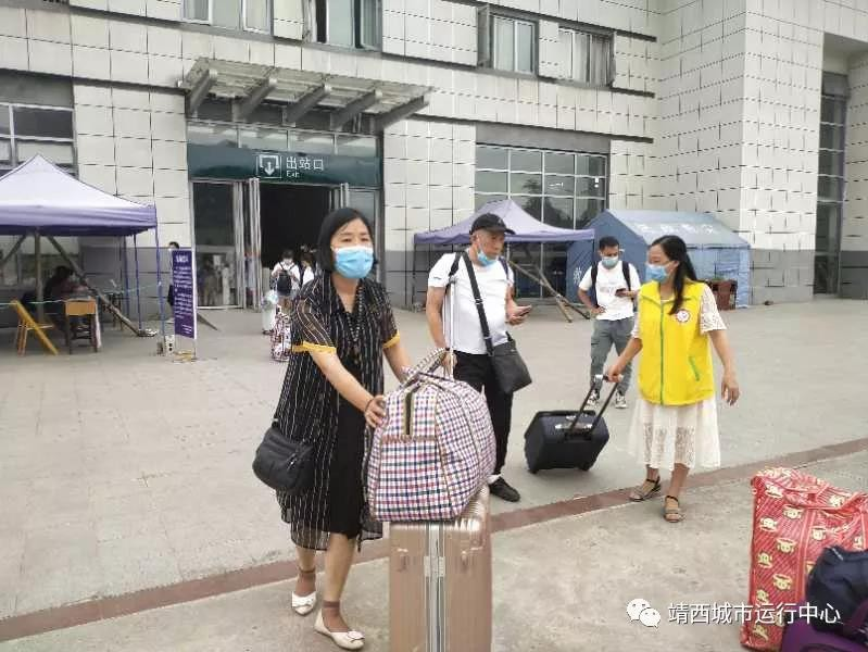 靖西市志愿服务助力创文创卫工作 - 靖西市·靖西网