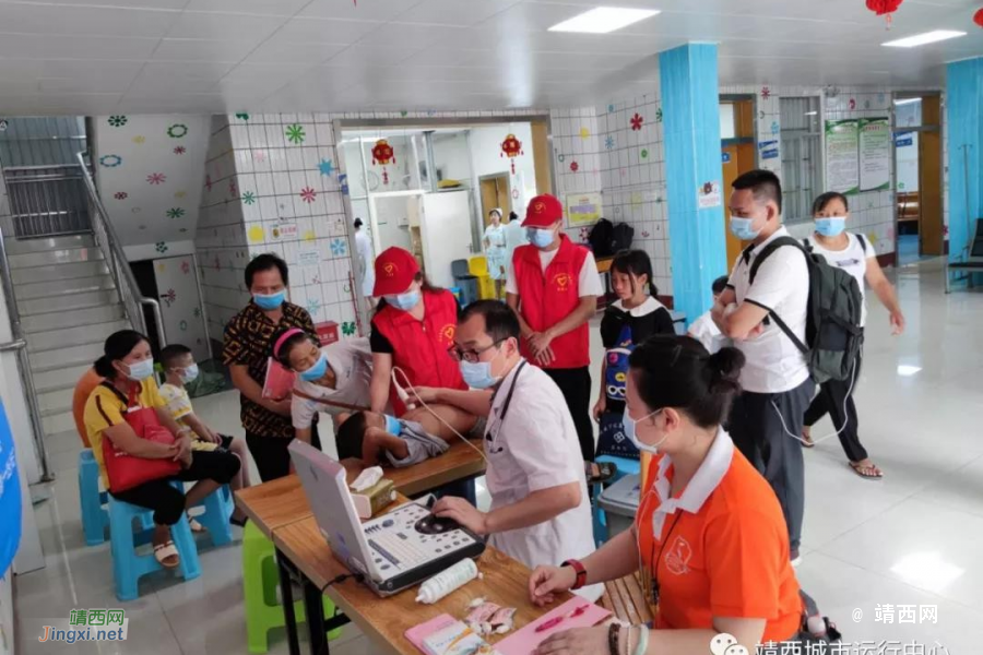 靖西市志愿服务助力创文创卫工作 - 靖西市·靖西网