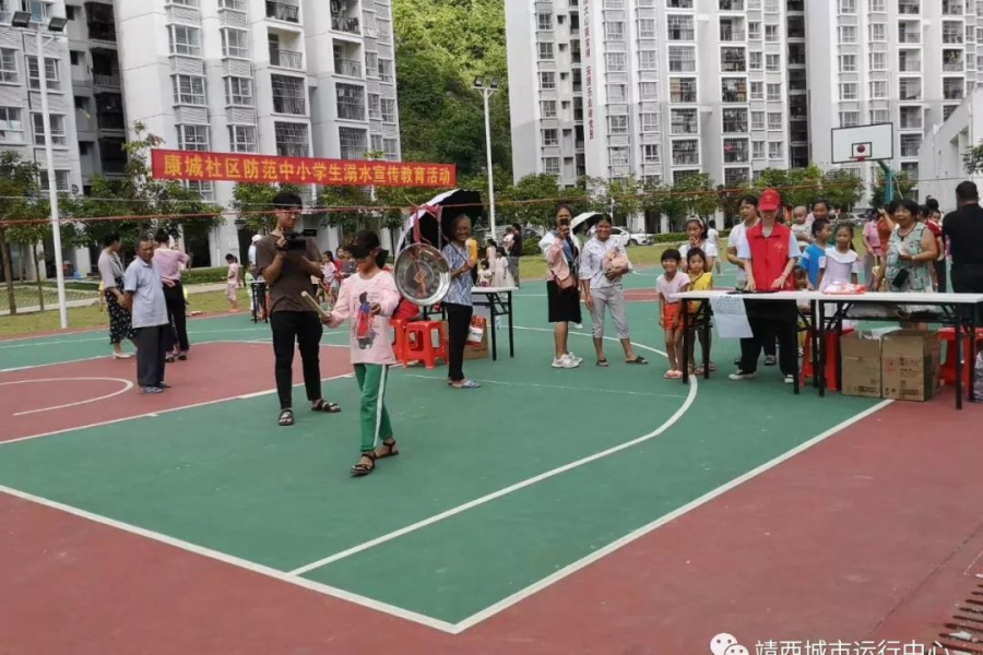 靖西市志愿服务助力创文创卫工作 - 靖西市·靖西网