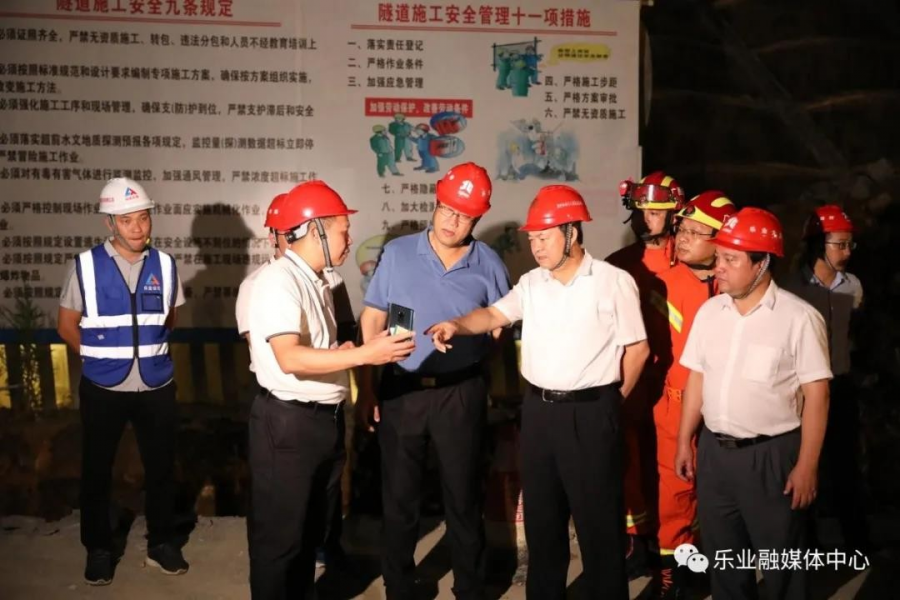 紧急救援 | 乐业大道塌方事故救援工作正在有序开展 - 靖西市·靖西网