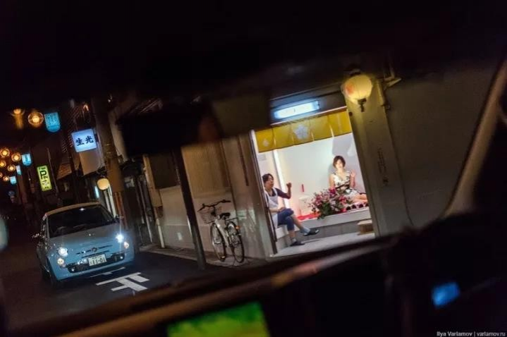 记者闯入日本红灯区，冒死偷拍下了大量照片！！！ - 靖西市·靖西网