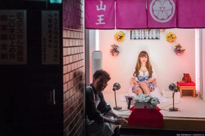 记者闯入日本红灯区，冒死偷拍下了大量照片！！！ - 靖西市·靖西网