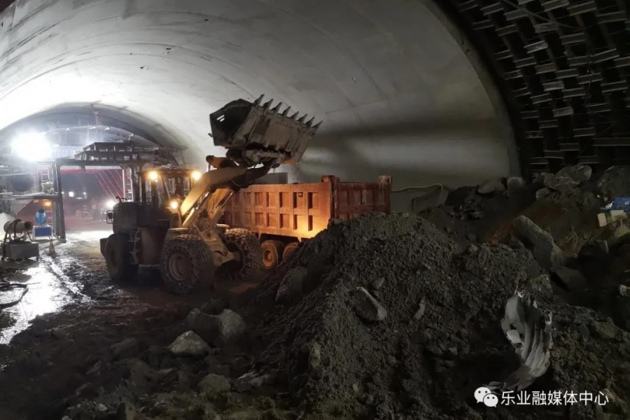 乐业大道隧道坍方事故累计开挖5.5米 - 靖西市·靖西网