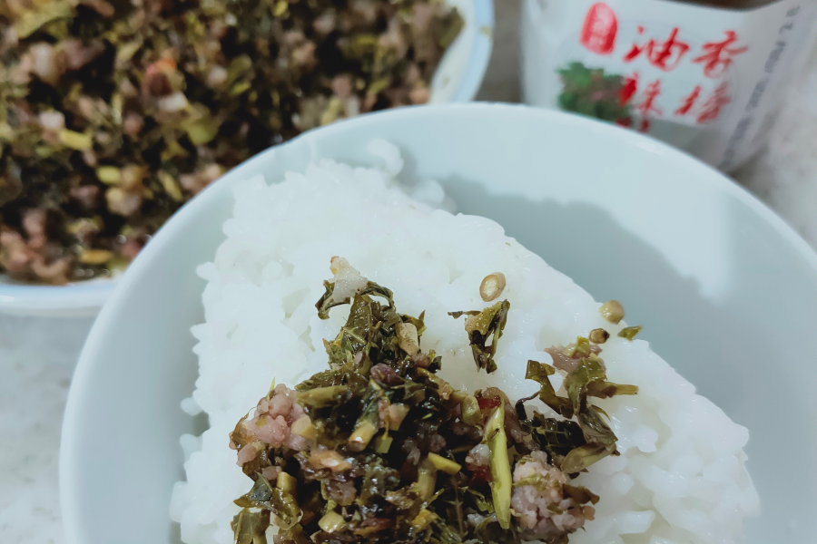 扶贫村的香椿芽，你吃过了吗？ - 靖西市·靖西网