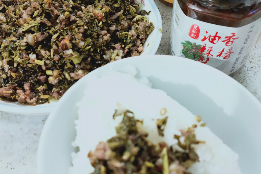 扶贫村的香椿芽，你吃过了吗？ - 靖西市·靖西网