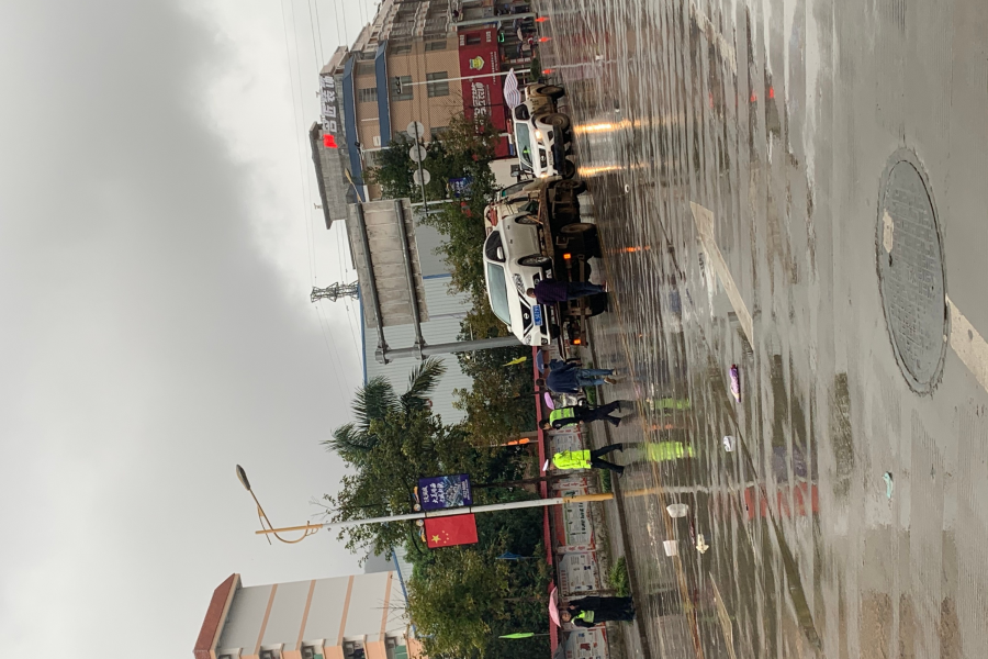 靖西中山路往绣球城方向发生一起交通事故…… - 靖西市·靖西网