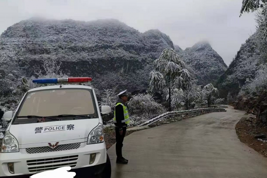 靖西下雪了，百色最低0下4度！路面冰滑，小心驾驶 - 靖西市·靖西网