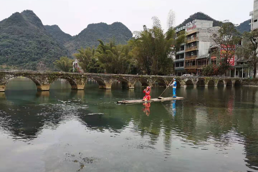 鹅泉河上划船对山歌 - 靖西市·靖西网