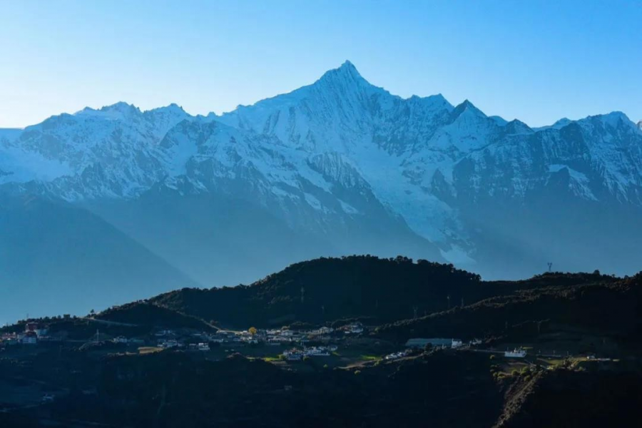 @靖西人：滇藏线的梦幻，一半都在这座雪山 - 靖西市·靖西网