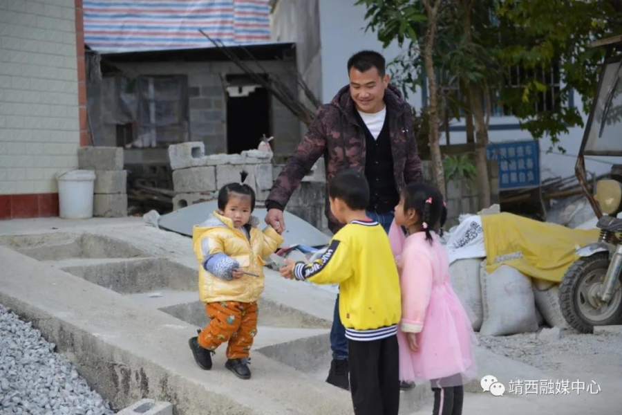 靖西市岳圩镇大兴村村民周祖良——脱贫致富，不忘前人 - 靖西市·靖西网