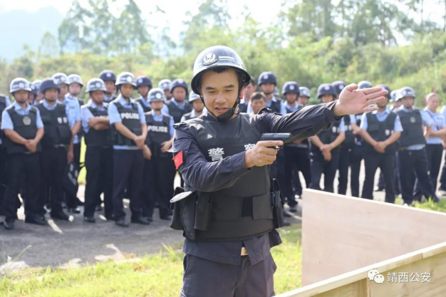 来自靖西公安双警家庭丈夫对妻子的真情告白 - 靖西市·靖西网