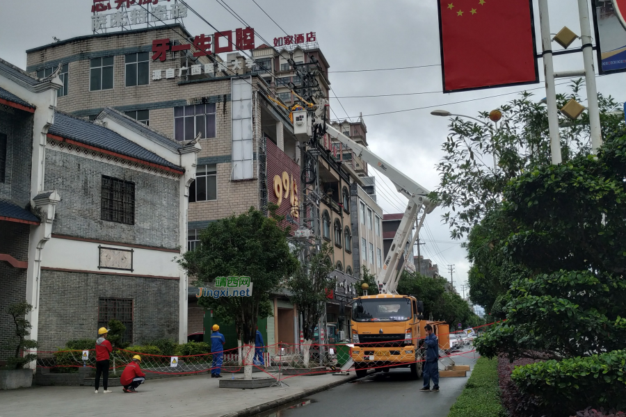 致敬劳动者，平凡的岗位映照不平凡的坚守 - 靖西市·靖西网