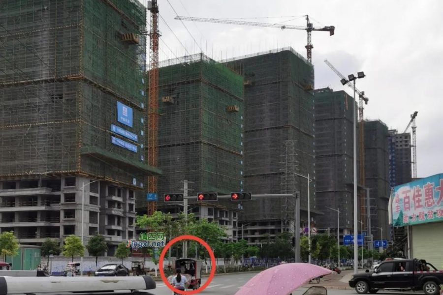 危险！学校路段，靖西居然还有人敢这样做...... - 靖西市·靖西网