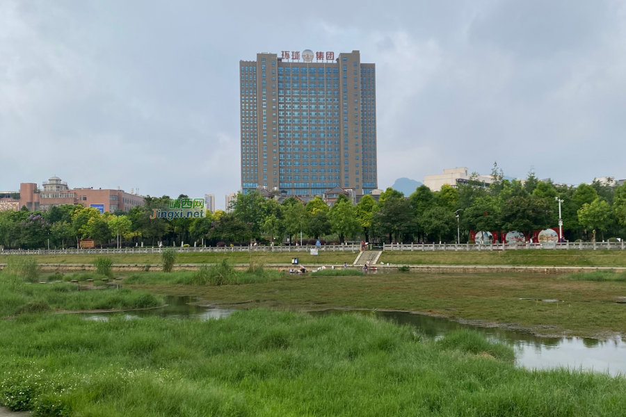 早起跑龙潭，只为眸一眼健康的美女 - 靖西市·靖西网