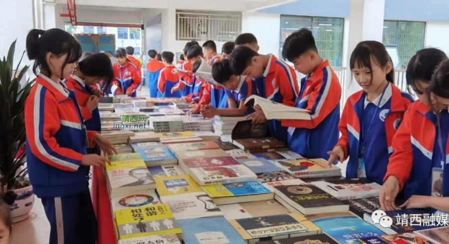 全民阅读氛围浓 靖西书香满边城 - 靖西市·靖西网