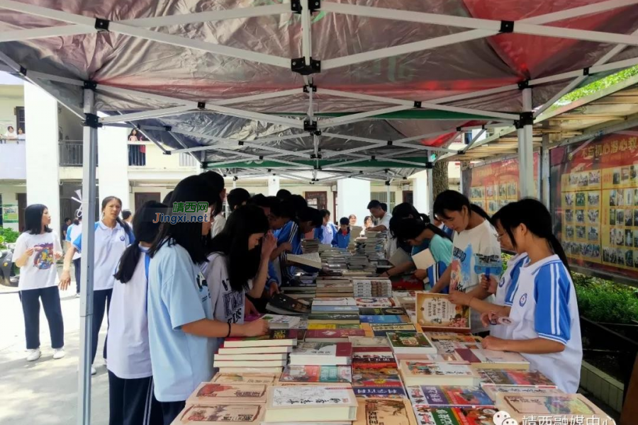 全民阅读氛围浓 靖西书香满边城 - 靖西市·靖西网