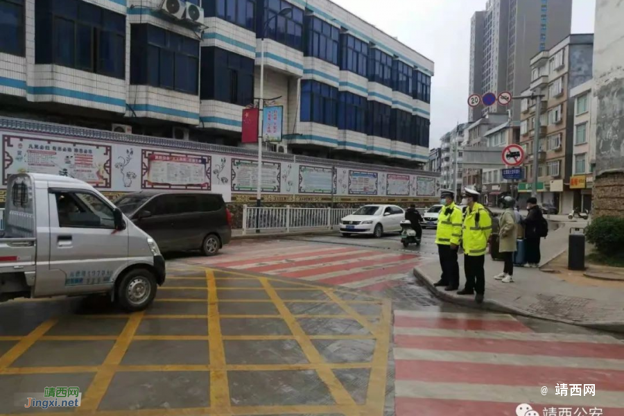 靖西警方撑起校园 “平安伞” 护航高三、初三学生复学复课 - 靖西市·靖西网