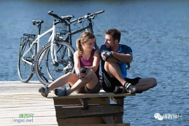 死党扛着车甜蜜的和女神走在黑暗的回家路上…… - 靖西市·靖西网