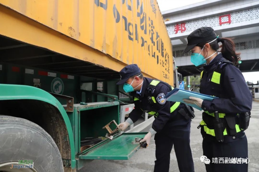靖西：移民管理警察元旦坚守岗位护民安 - 靖西市·靖西网