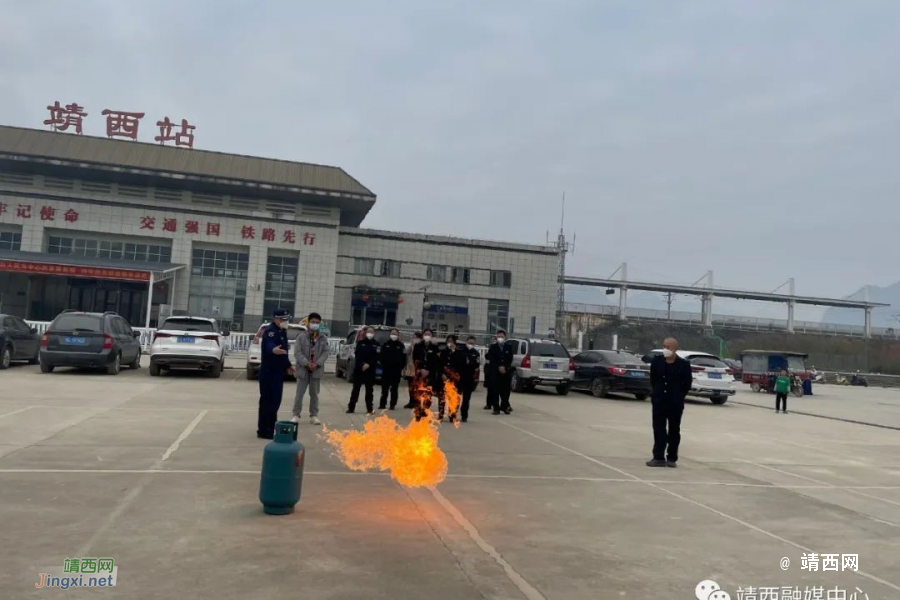 靖西：消防宣传进车站 助力“春运”保平安 - 靖西市·靖西网