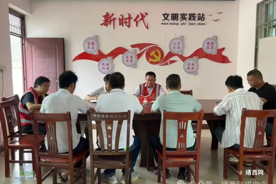 脚下有泥 心中有爱——记魁圩乡平巷村第一书记蓝勋 - 靖西市·靖西网