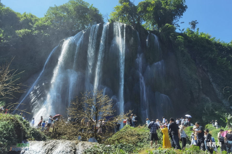 六月的三叠岭瀑布 - 靖西市·靖西网